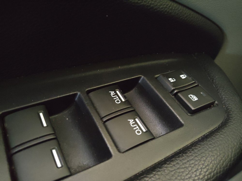 Used 2018 Honda Pilot LX image 27