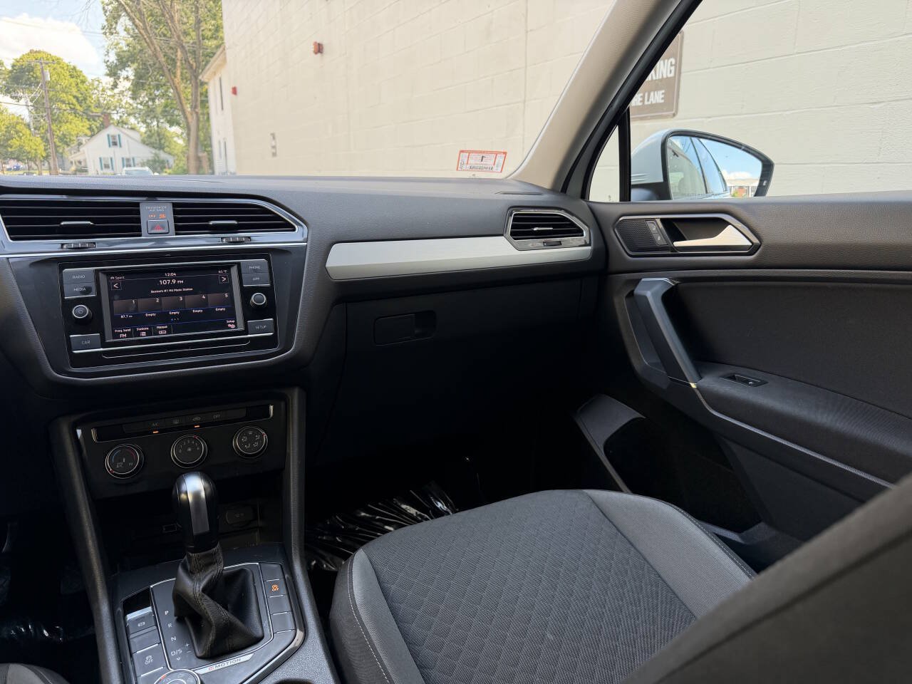 Used 2018 Volkswagen Tiguan S AWD/4WD image 18
