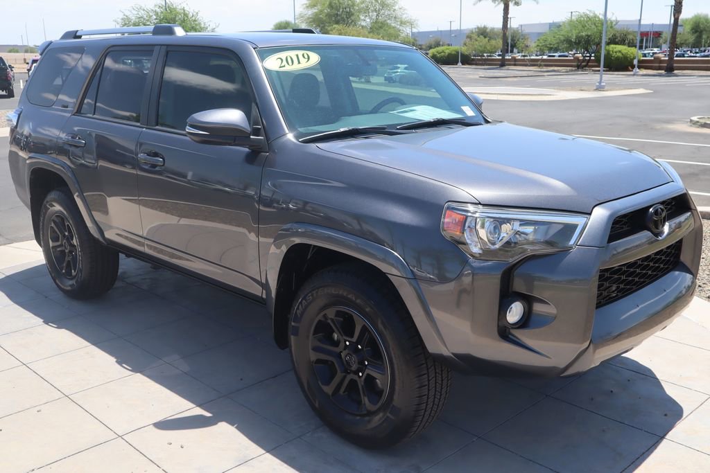 Used 2019 Toyota 4Runner SR5 Premium image 3