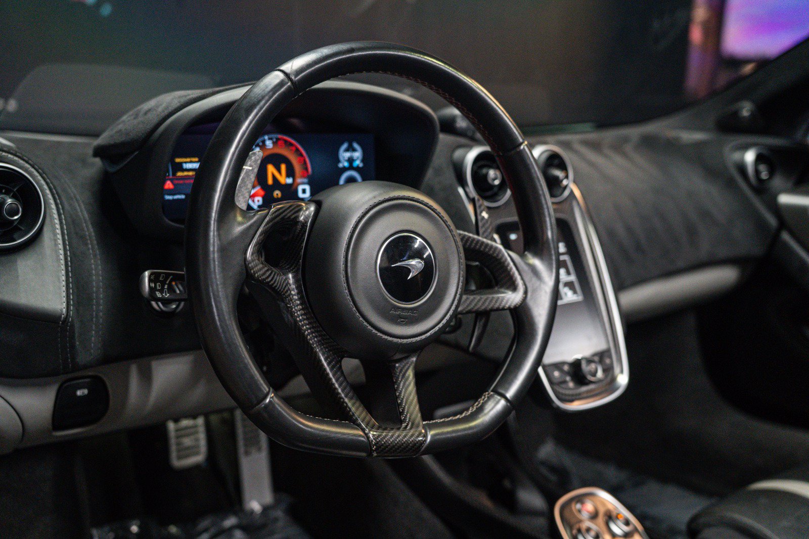 Used 2019 McLaren 570S Spider RWD image 12