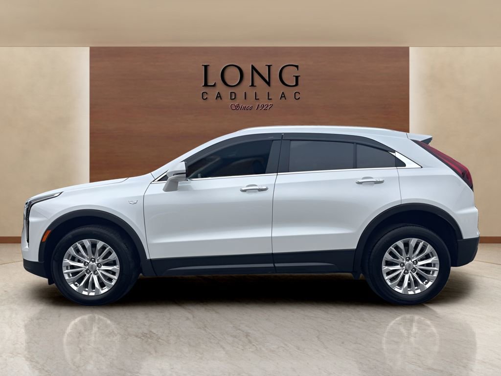 Certified 2024 Cadillac XT4 Luxury w/ Cold Weather Package image 2