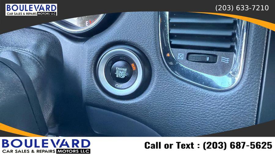 Used 2017 Dodge Durango R/T w/ Technology Group image 22