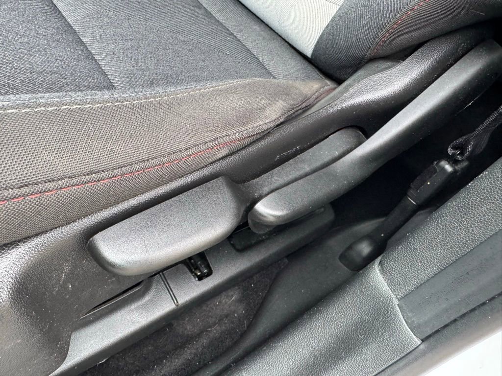 Used 2024 Chevrolet Trax RS w/ Driver Confidence Package image 19
