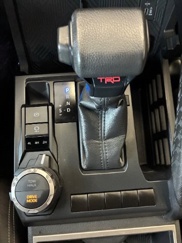 Used 2024 Toyota Tacoma TRD Sport AWD/4WD image 26