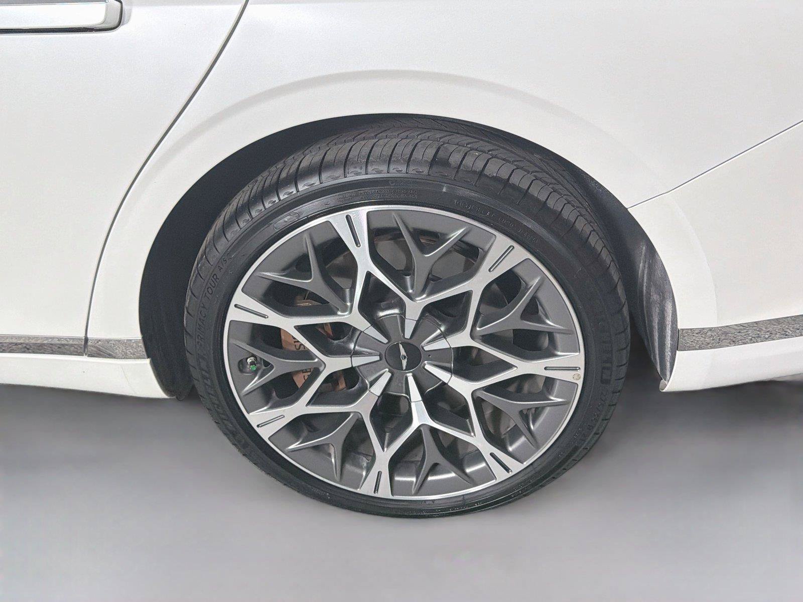 Used 2023 Genesis G90 3.5T AWD/4WD image 32