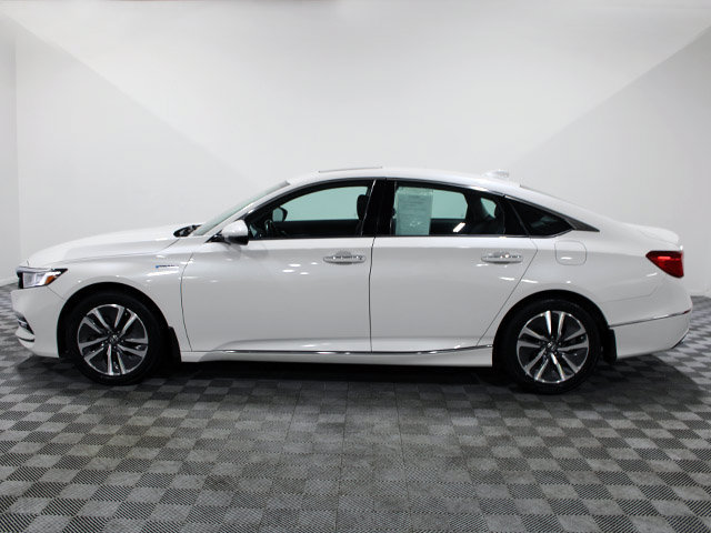 Used 2020 Honda Accord Touring image 3