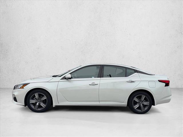 Used 2022 Nissan Altima 2.5 SV w/ SV Premium Package FWD image 9