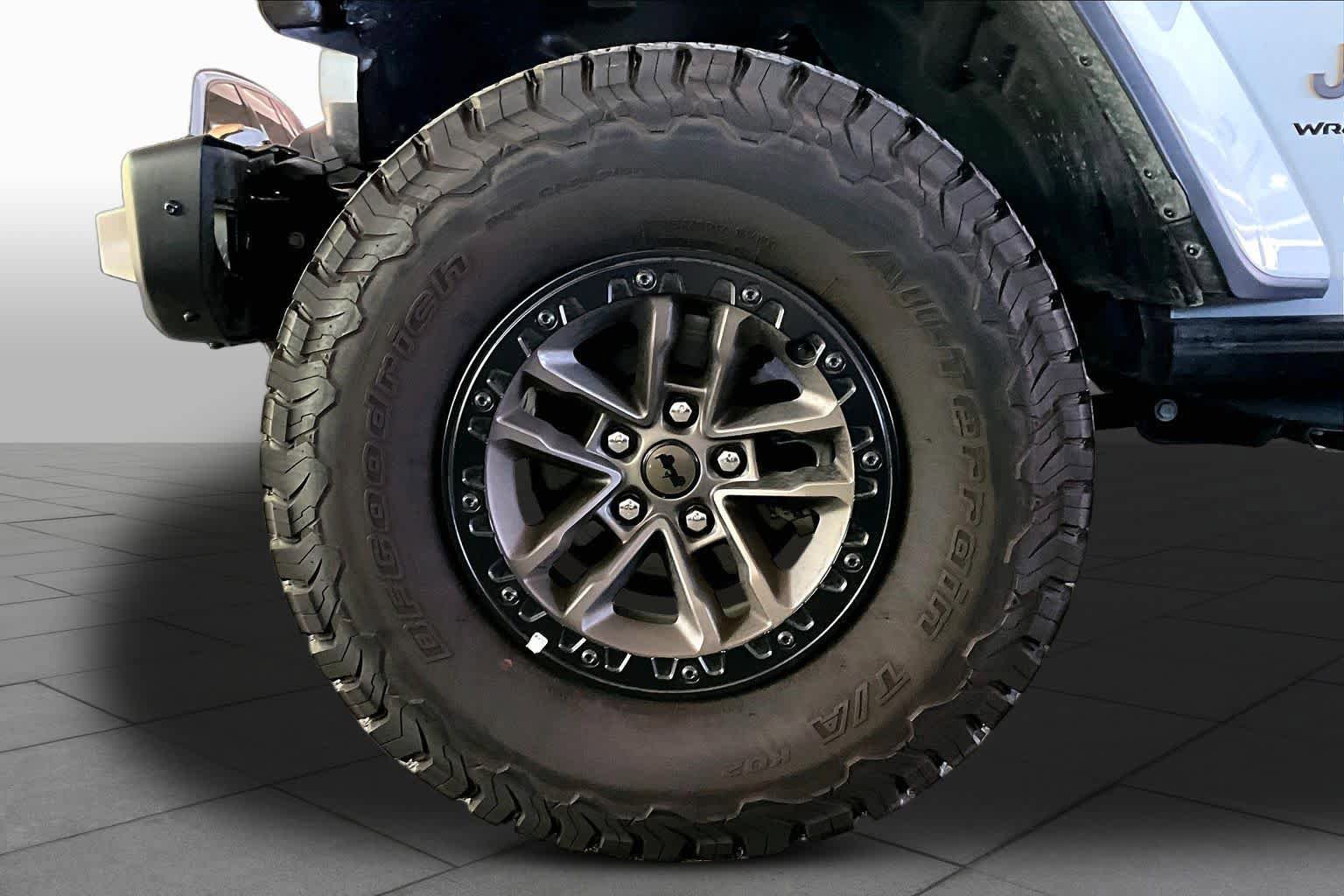 Used 2025 Jeep Wrangler Unlimited Rubicon 392 AWD/4WD image 10