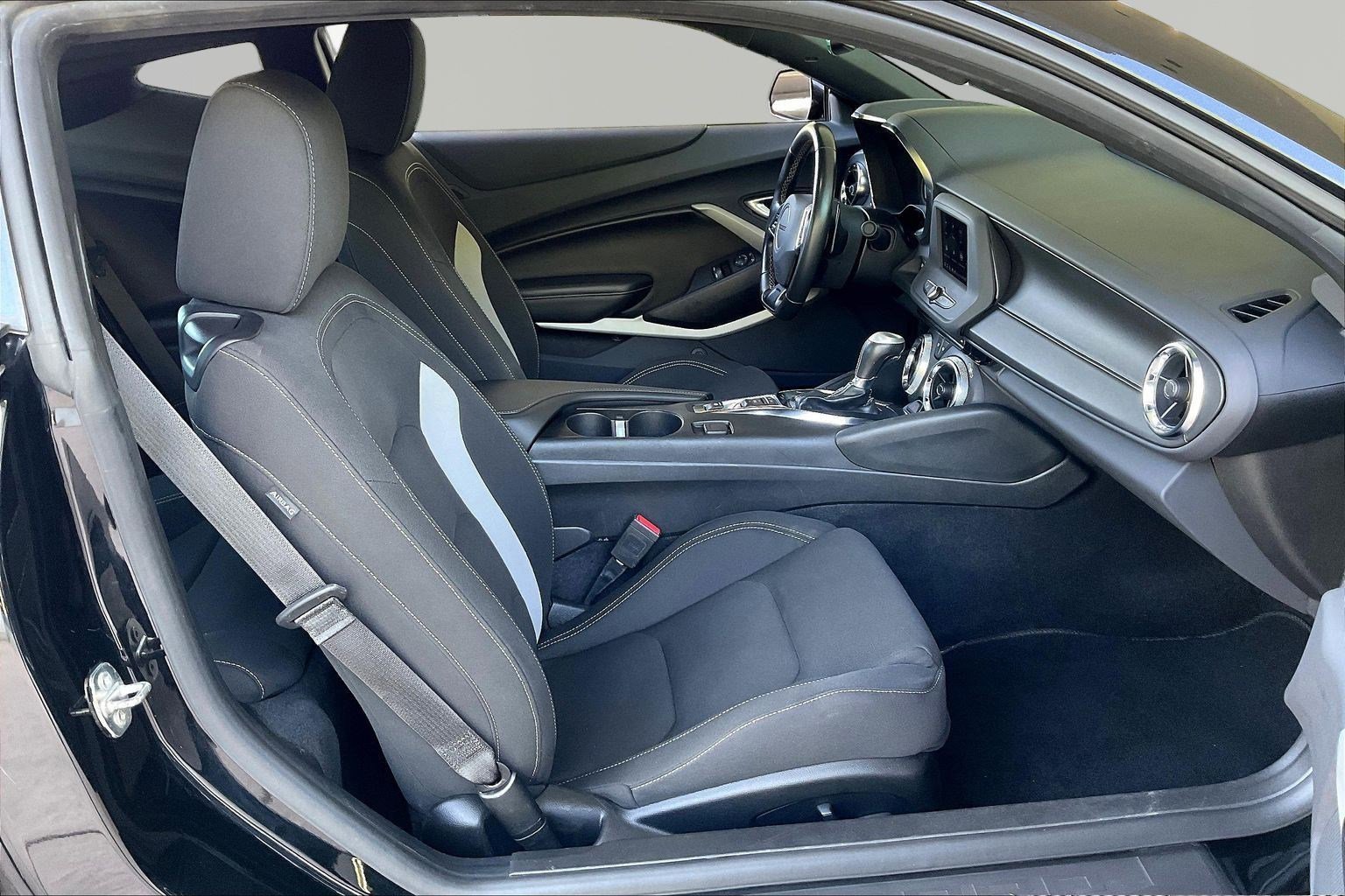 Used 2023 Chevrolet Camaro LT RWD image 26