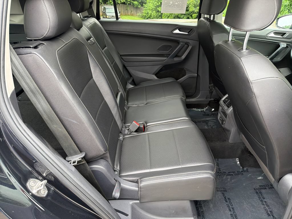 Used 2021 Volkswagen Tiguan SE FWD image 15