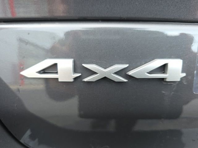 Used 2025 Jeep Grand Cherokee Laredo X AWD/4WD image 11