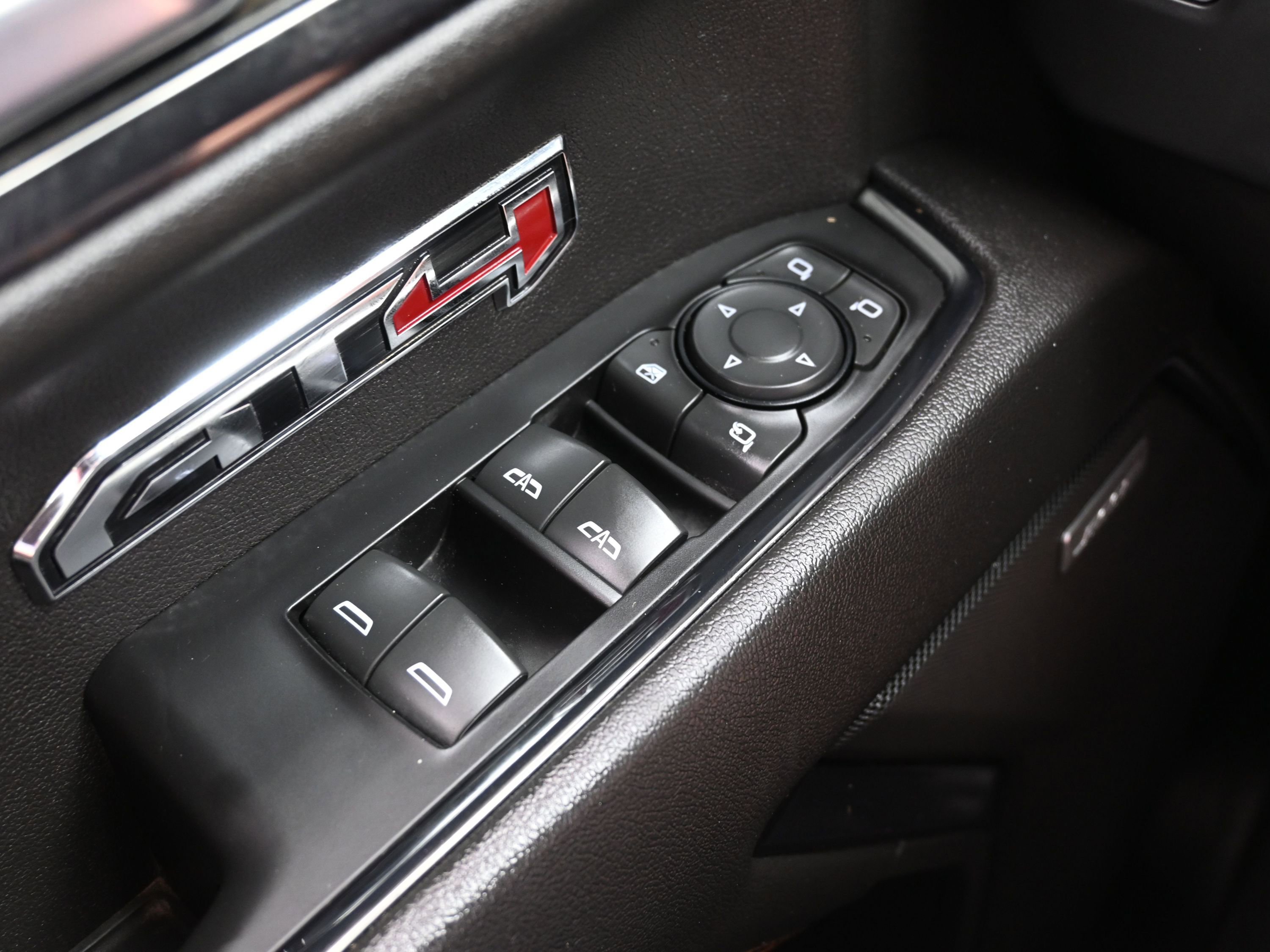 Used 2022 GMC Sierra 1500 AT4 w/ AT4 Premium Package image 24