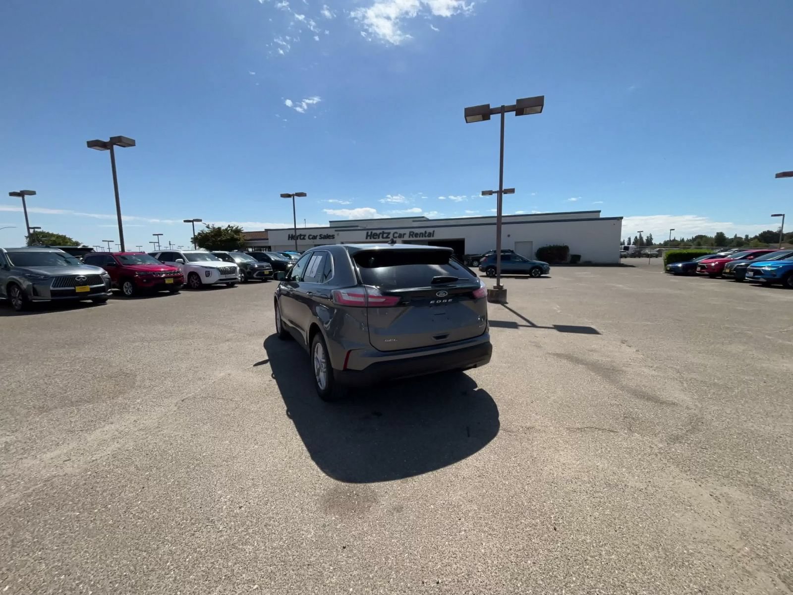 Used 2024 Ford Edge SEL AWD/4WD image 10