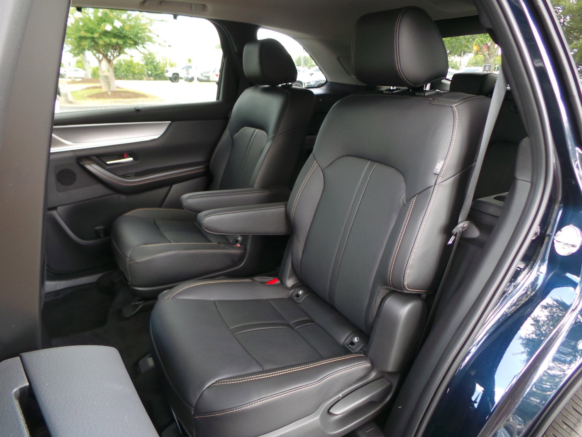 New 2025 MAZDA CX-90 Plug-In Hybrid w/ Preferred image 9