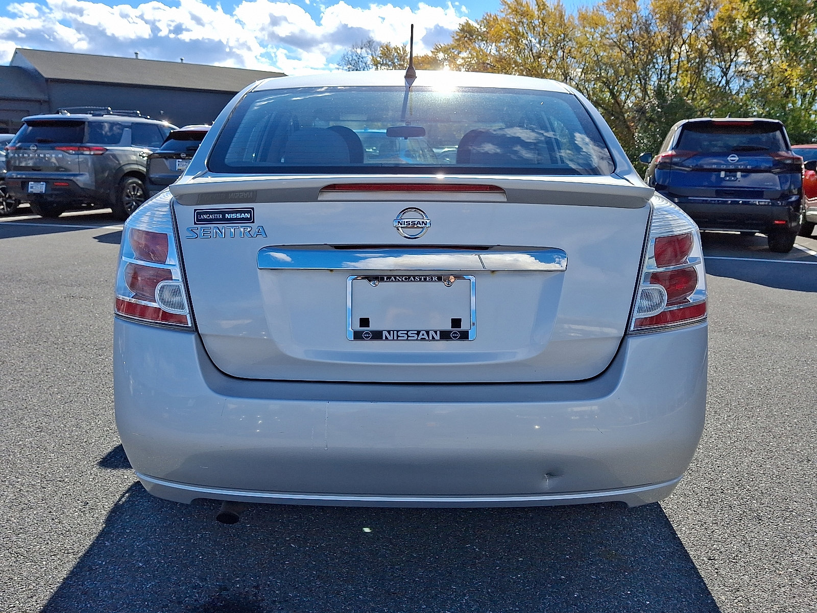 Used 2011 Nissan Sentra 2.0 S w/ Convenience Pkg image 7
