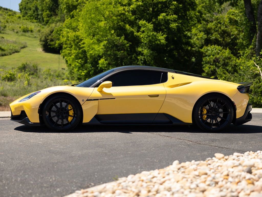 Used 2022 Maserati MC20 Coupe RWD image 3