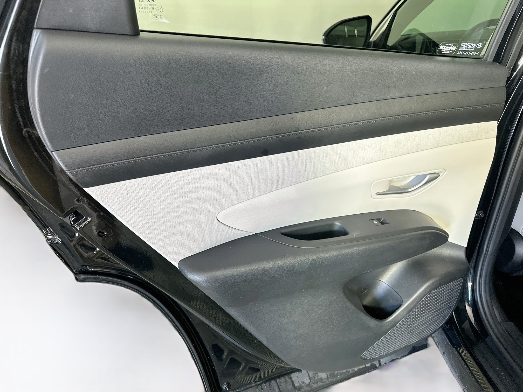 Used 2025 Hyundai Tucson SEL AWD/4WD image 28
