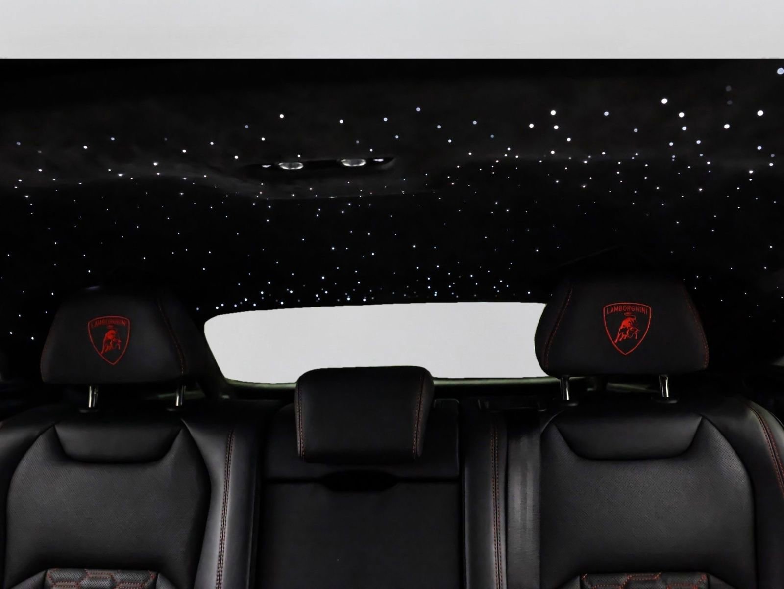 Used 2021 Lamborghini Urus AWD/4WD image 29