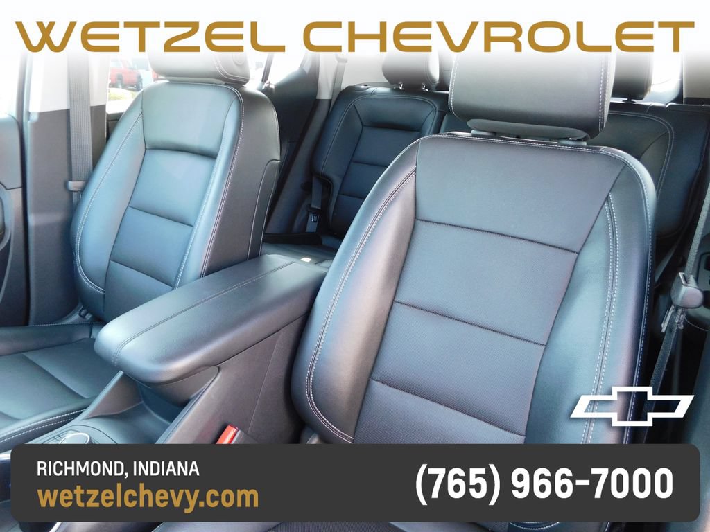 Used 2024 GMC Terrain SLT w/ Tech Package AWD/4WD image 16