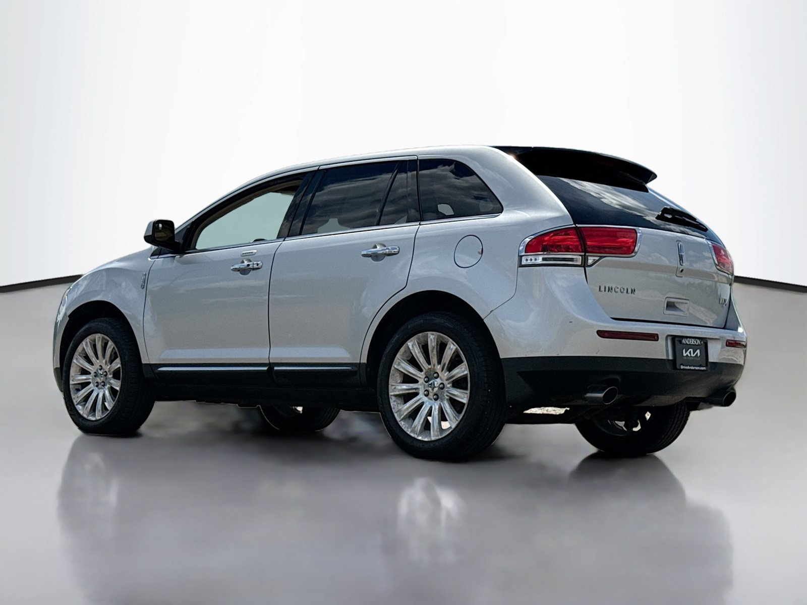 Used 2011 Lincoln MKX 2WD w/ 101A Rapid Spec Order Code image 14