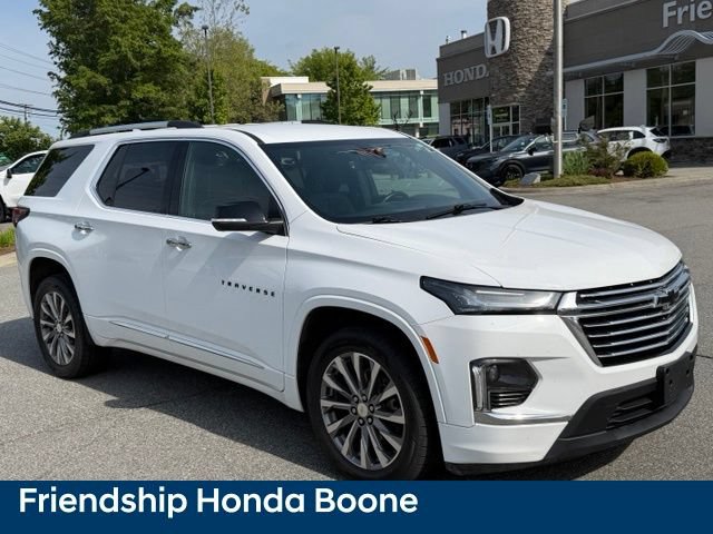 Used 2023 Chevrolet Traverse Premier FWD image 2