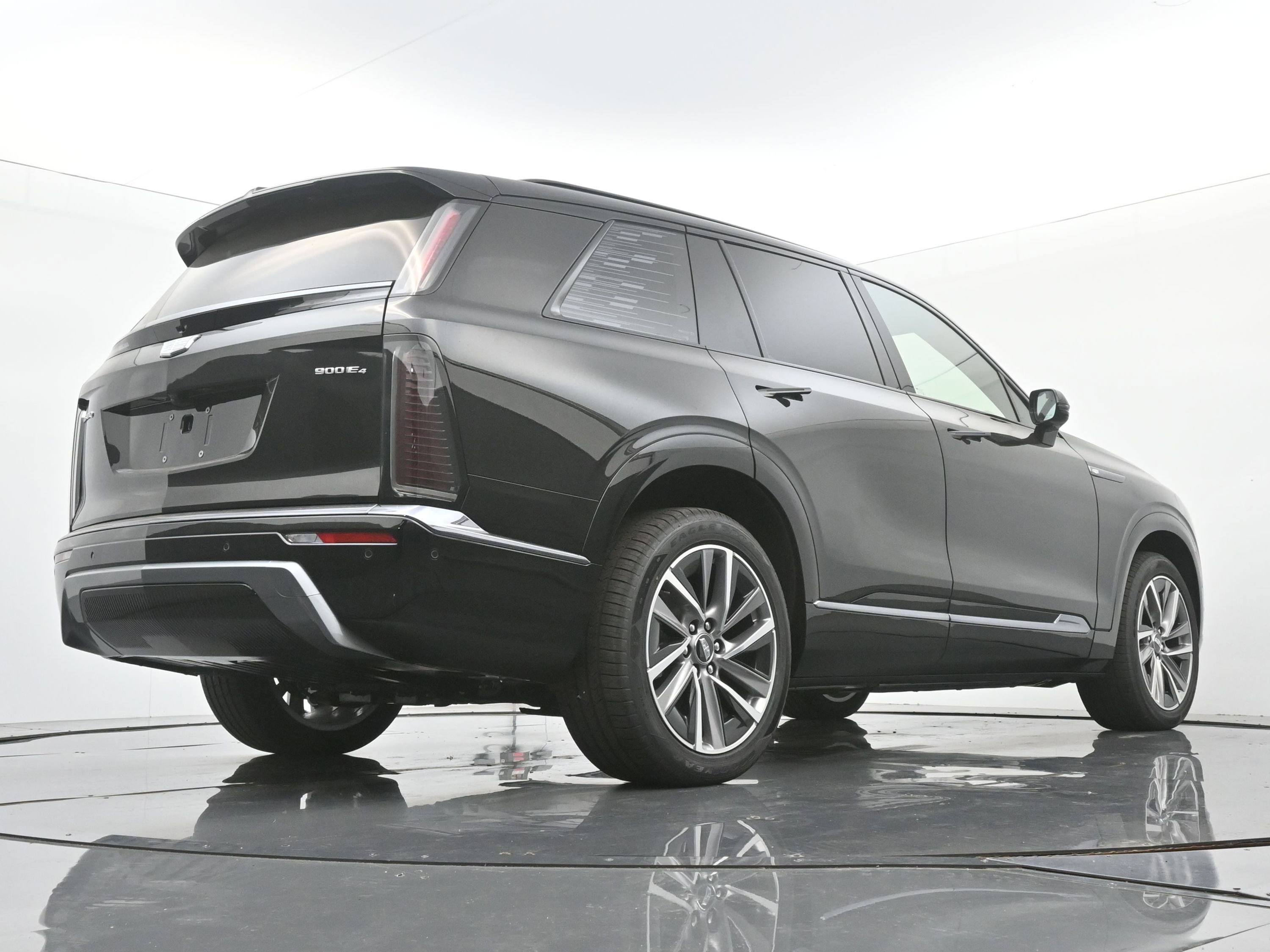 New 2026 Cadillac Vistiq Sport w/ LPO, Floor Liner Package image 19