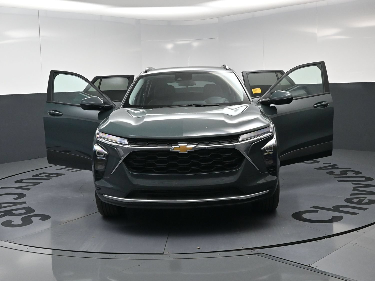 Used 2026 Chevrolet Trax LT w/ LT Convenience Package FWD image 23