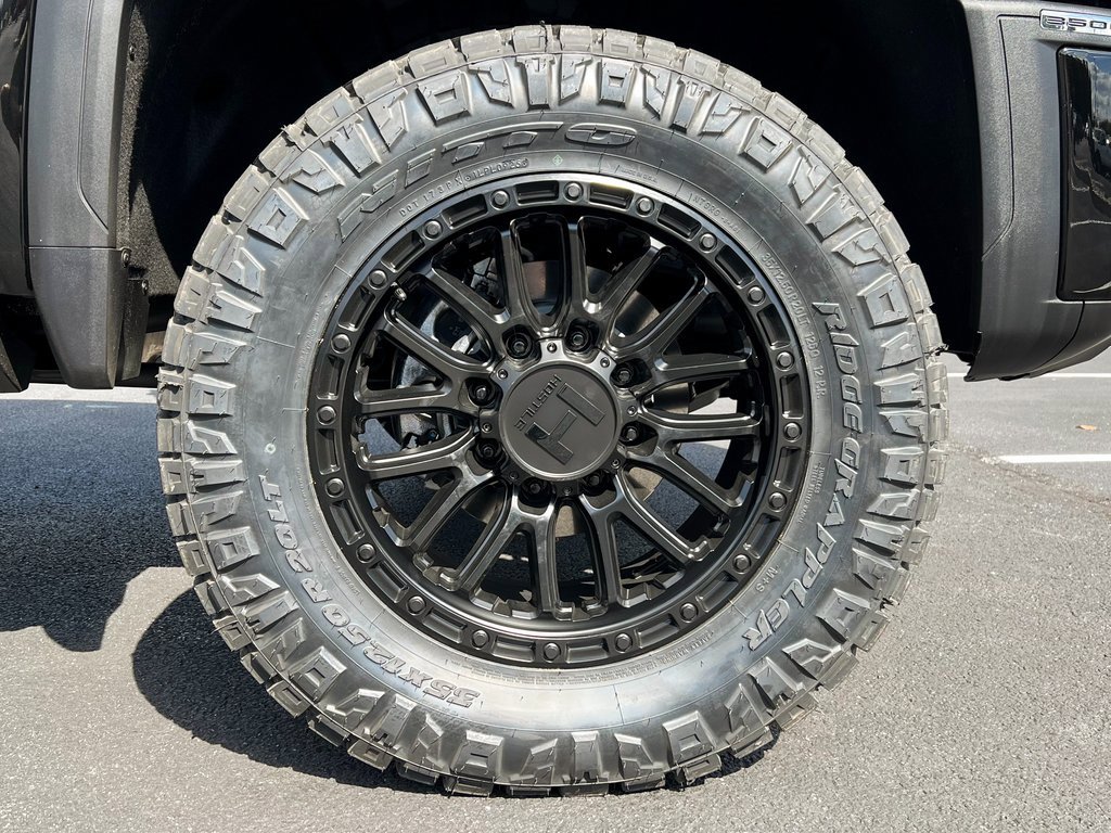 Used 2025 GMC Sierra 3500 Denali Ultimate image 19