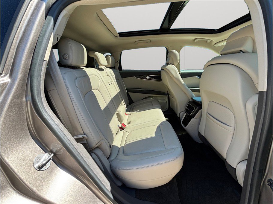 Used 2018 Lincoln MKX Reserve w/ Driver Assistance Package image 45