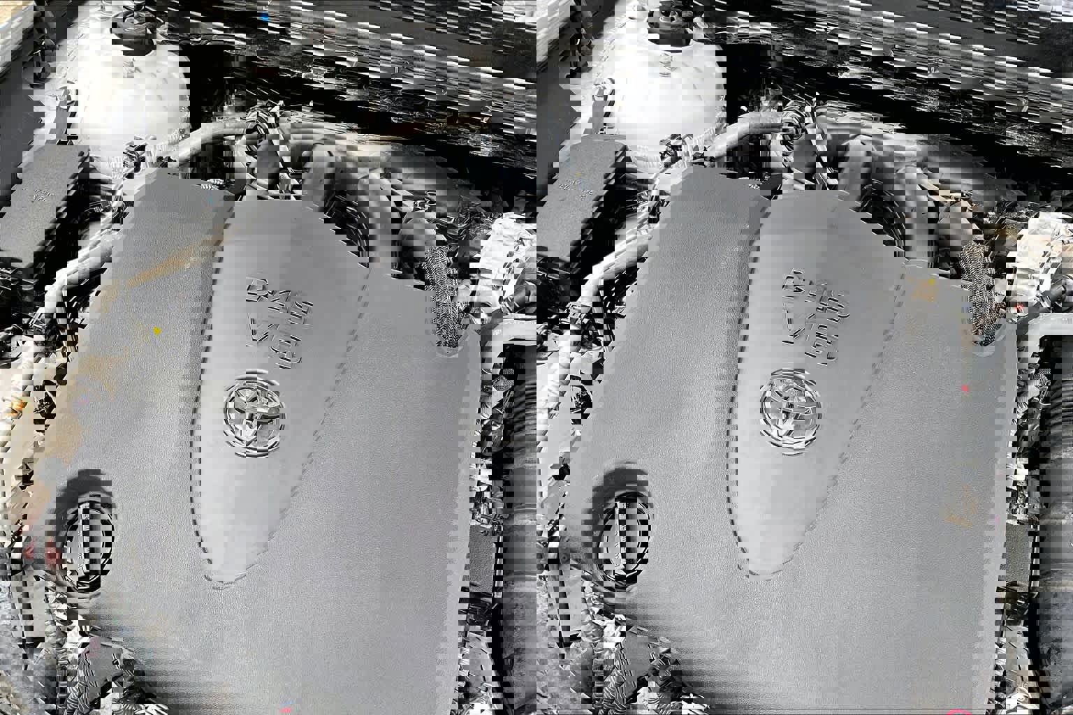 Used 2019 Toyota Avalon Limited image 31