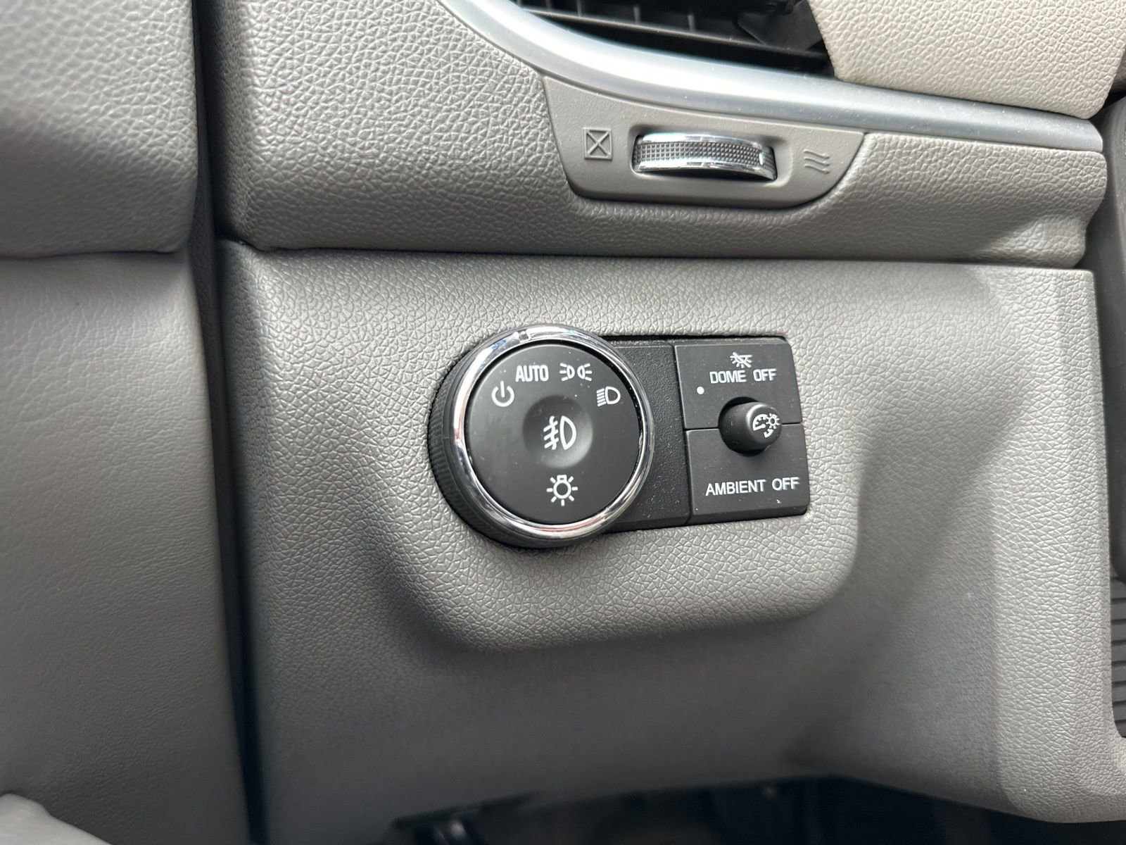 Used 2017 Chevrolet Traverse LT AWD/4WD image 37