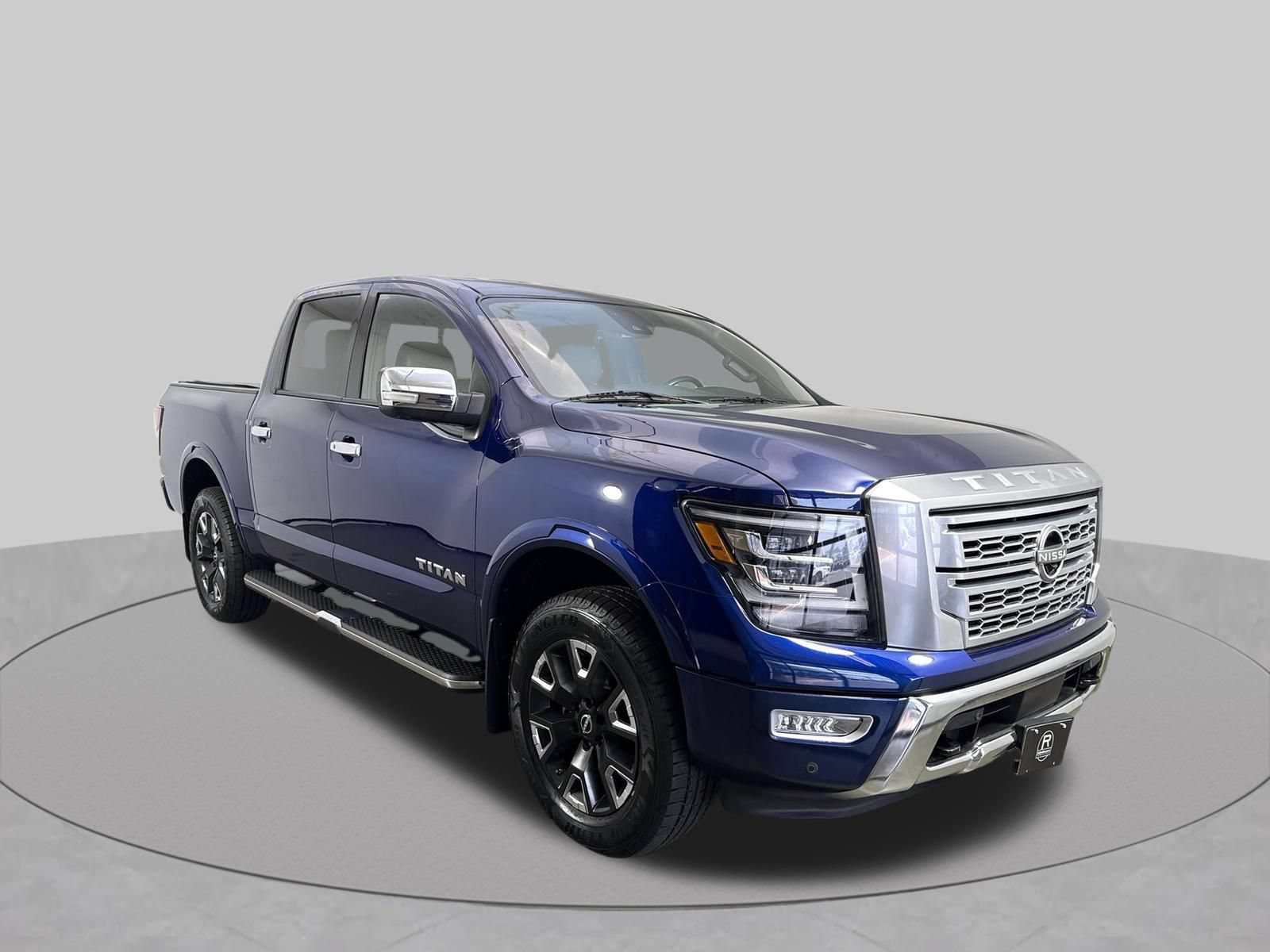 Used 2023 Nissan Titan Platinum Reserve w/ Off Road Protection Package AWD/4WD image 3