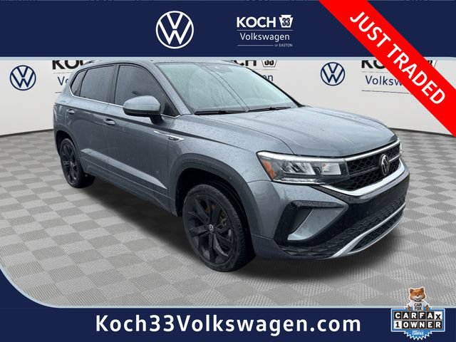 Used 2023 Volkswagen Taos SE w/ Panoramic Sunroof Package FWD image 1