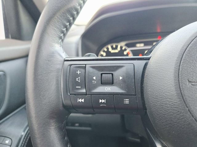 Used 2023 Nissan Rogue SL w/ SL Premium Package image 16