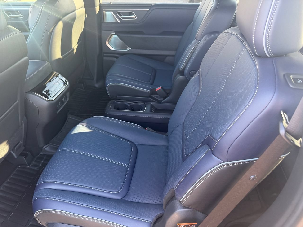 New 2027 INFINITI QX80 Sensory AWD/4WD image 13