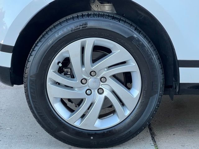 Used 2023 Land Rover Range Rover Evoque R-Dynamic S image 24