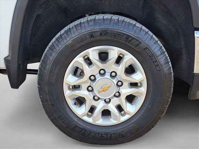 Used 2024 Chevrolet Silverado 2500 LTZ w/ LTZ Convenience Package image 23