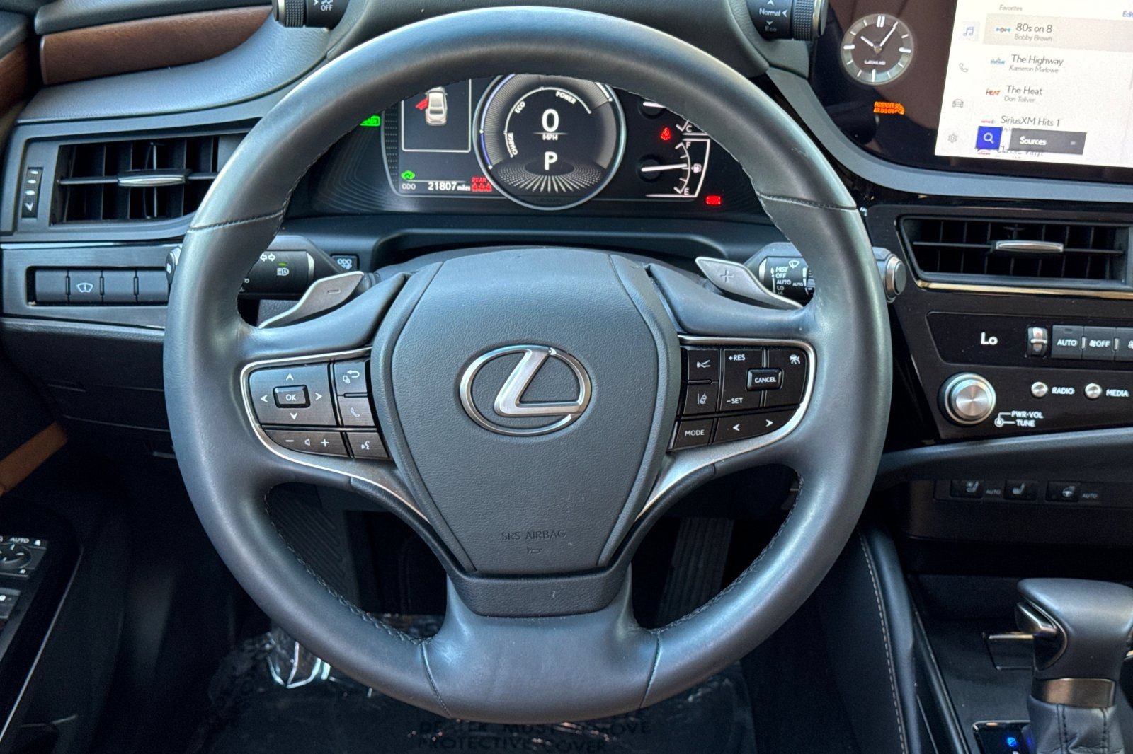 Certified 2025 Lexus ES 300h w/ Premium Package FWD image 16