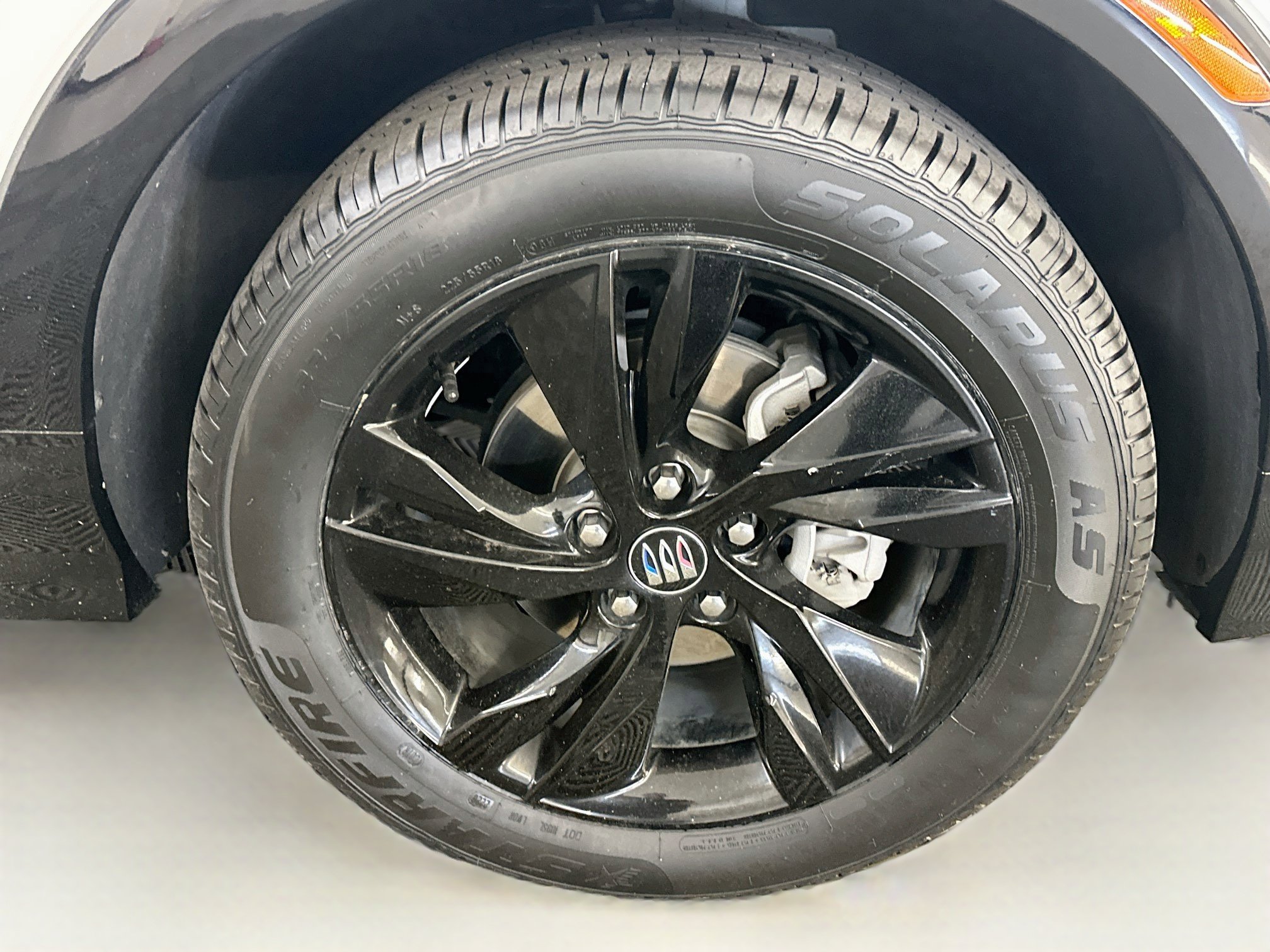 Used 2024 Buick Encore GX Sport Touring AWD/4WD image 11