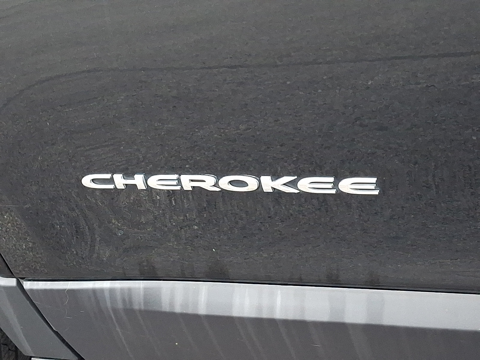 Used 2019 Jeep Cherokee Limited AWD/4WD image 31
