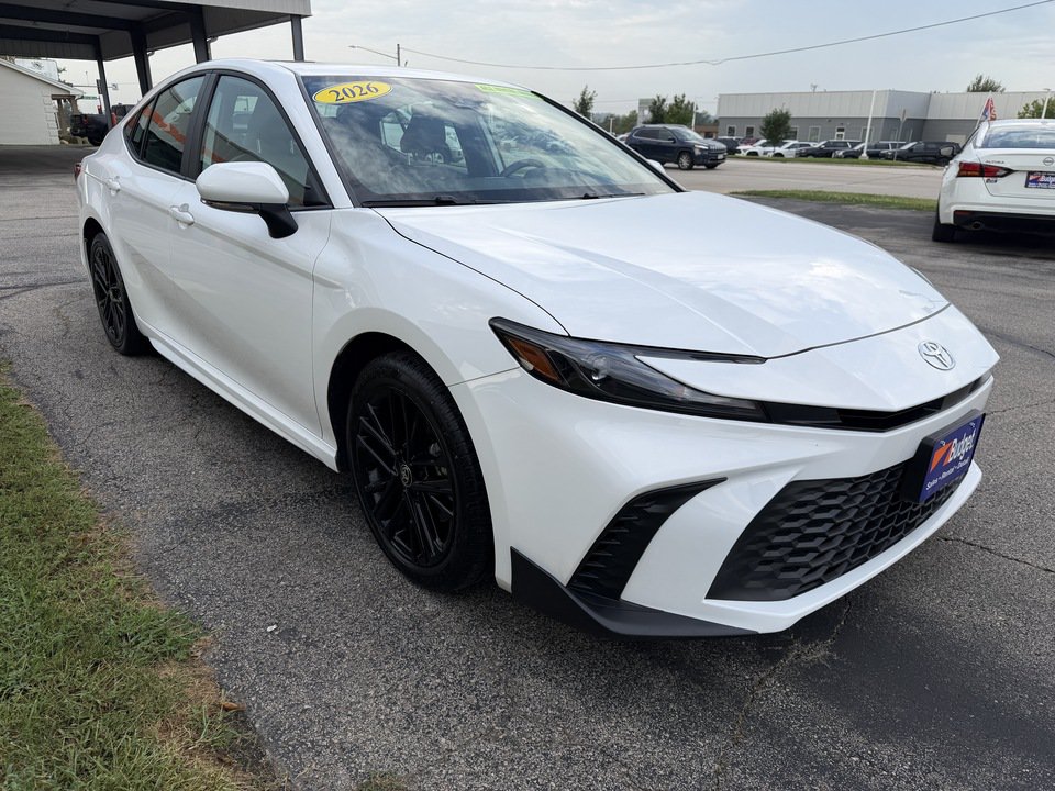 Used 2026 Toyota Camry SE w/ Multimedia Upgrade Package AWD/4WD image 7