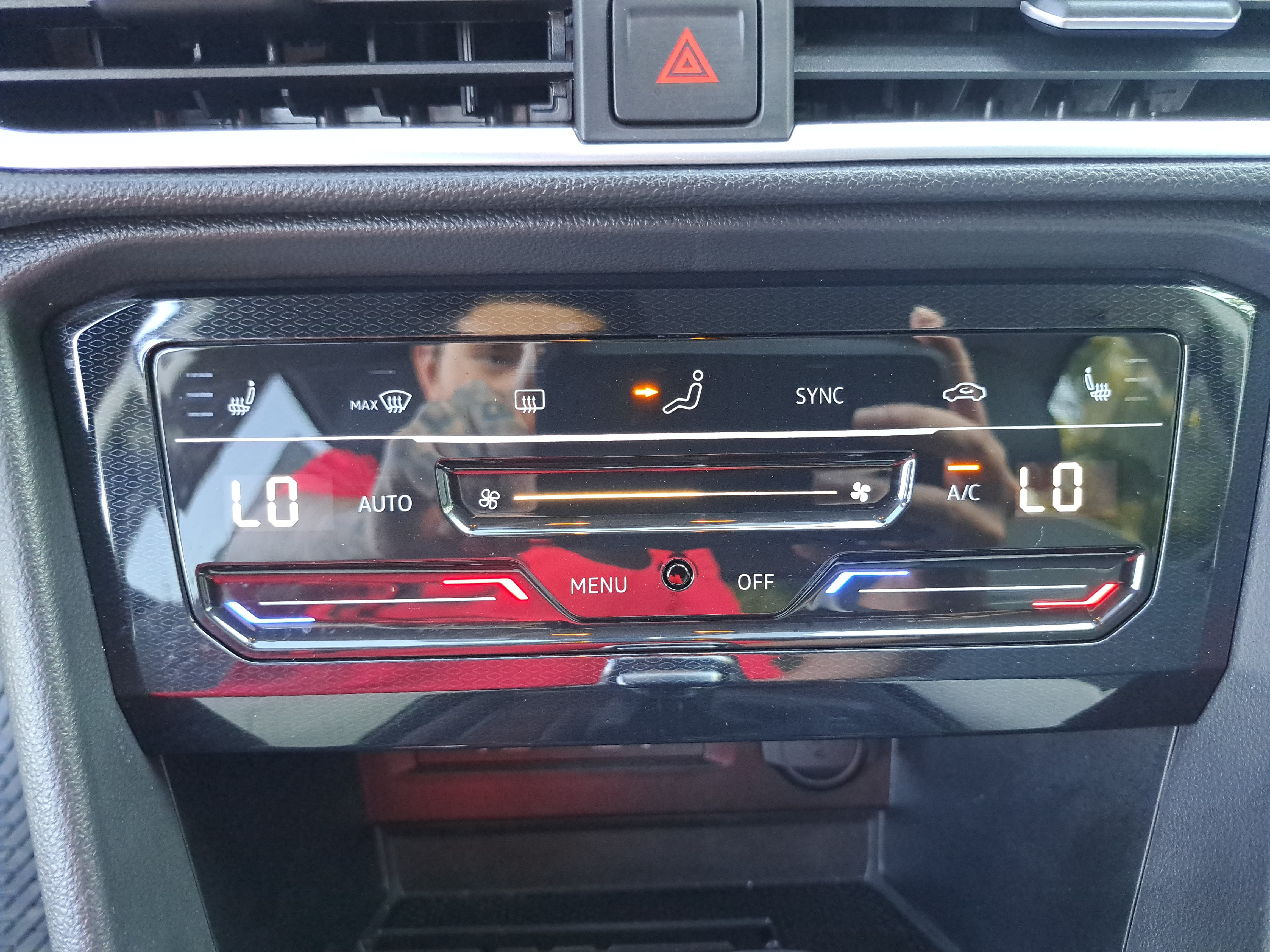 Certified 2026 Volkswagen Taos SE FWD image 20