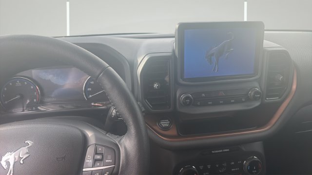 Used 2022 Ford Bronco Sport Outer Banks w/ Tech Package AWD/4WD image 10