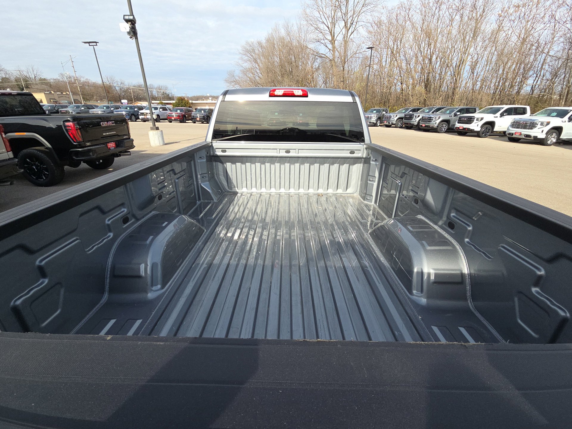 Certified 2025 GMC Sierra 1500 Pro w/ Pro Value Package image 8