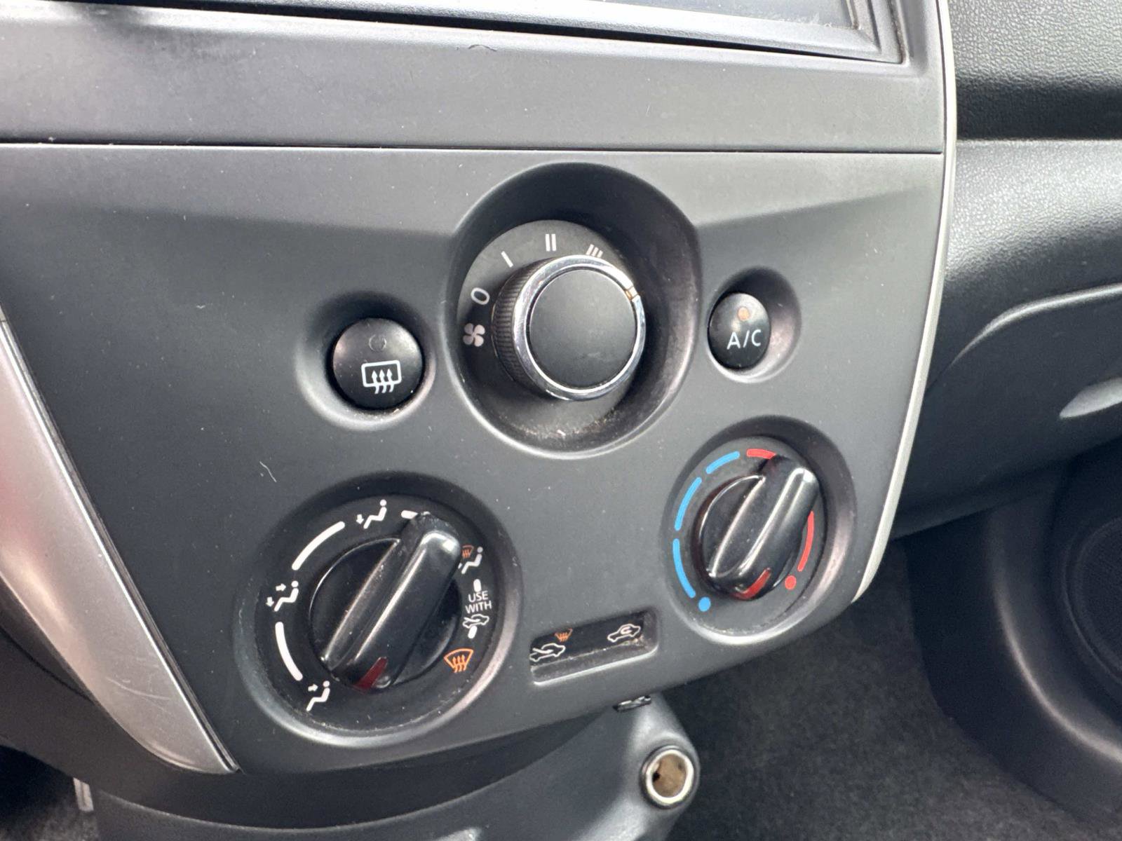 Used 2019 Nissan Versa SV FWD image 22