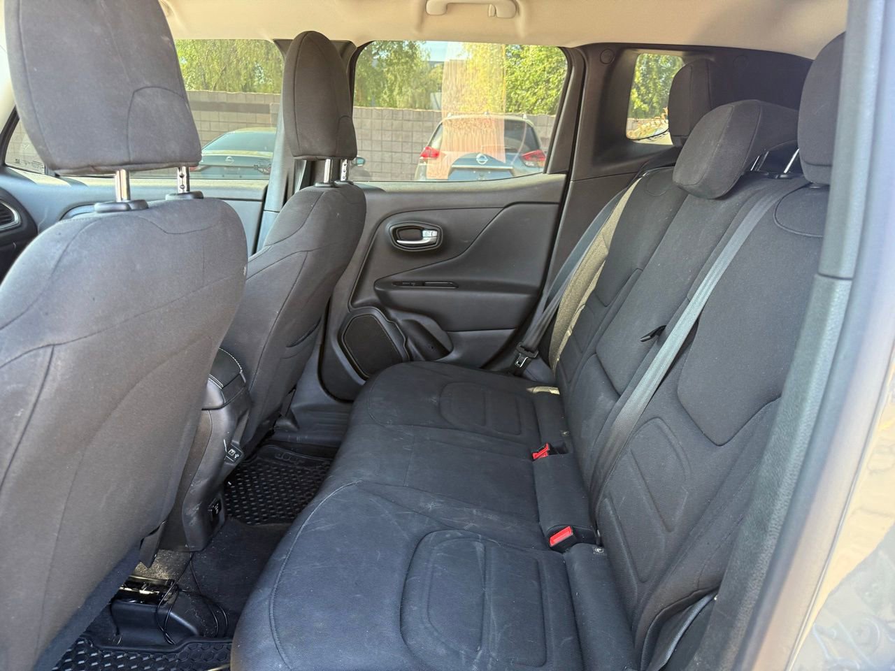 Used 2022 Jeep Renegade Latitude w/ Convenience Group image 10