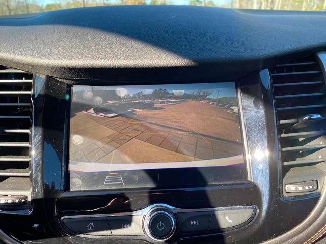 Used 2020 Chevrolet Trax LT FWD image 14