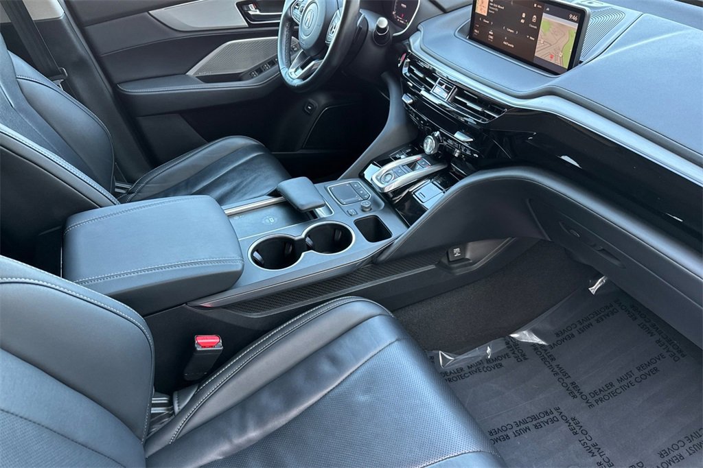 Used 2023 Acura MDX SH-AWD w/ Technology Package image 21