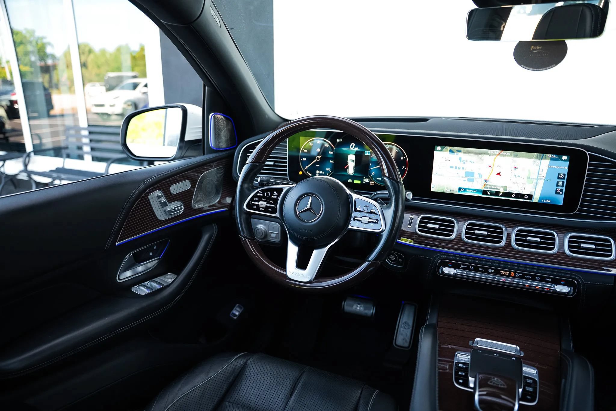 Used 2023 Mercedes-Benz Maybach GLS 600 4MATIC image 41