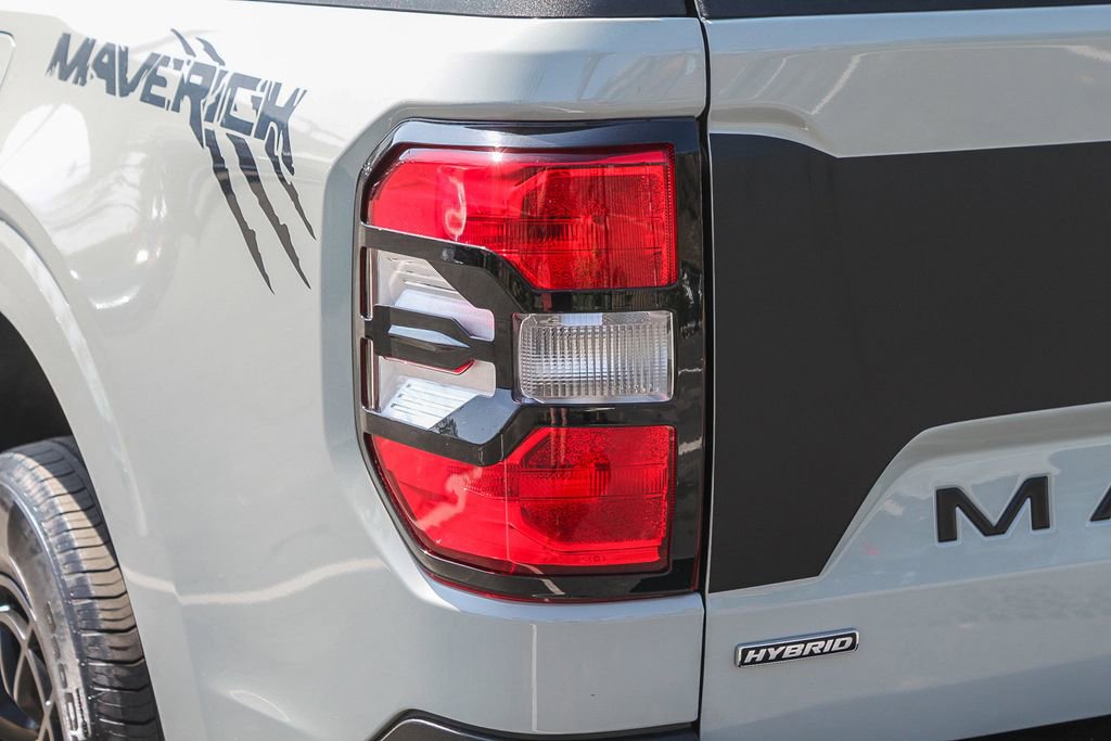 Used 2024 Ford Maverick XLT w/ XLT Luxury Package image 11